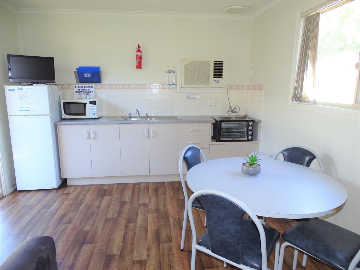 Moonta Bay Cabins Port Moonta Exterior photo