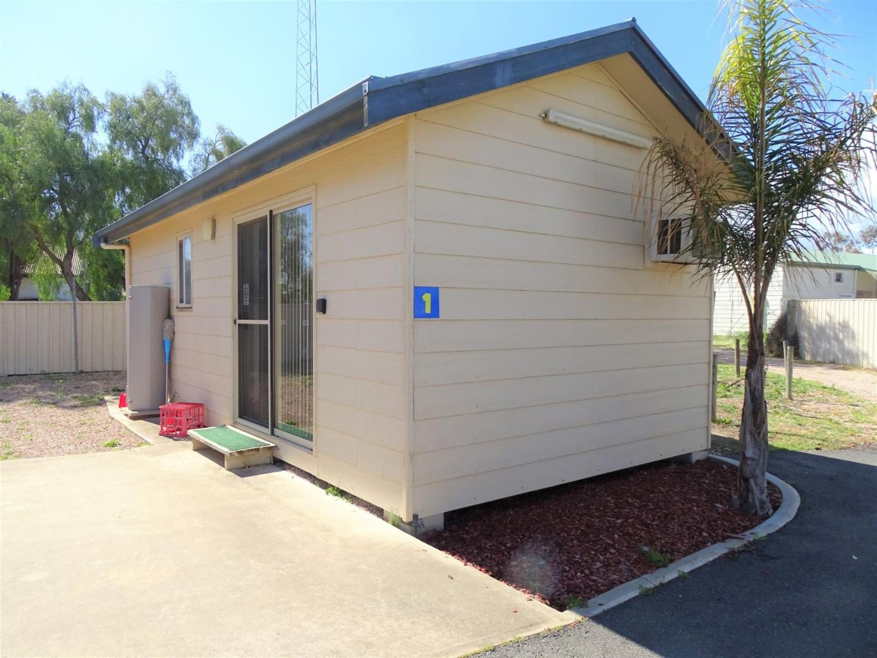 Moonta Bay Cabins Port Moonta Exterior photo
