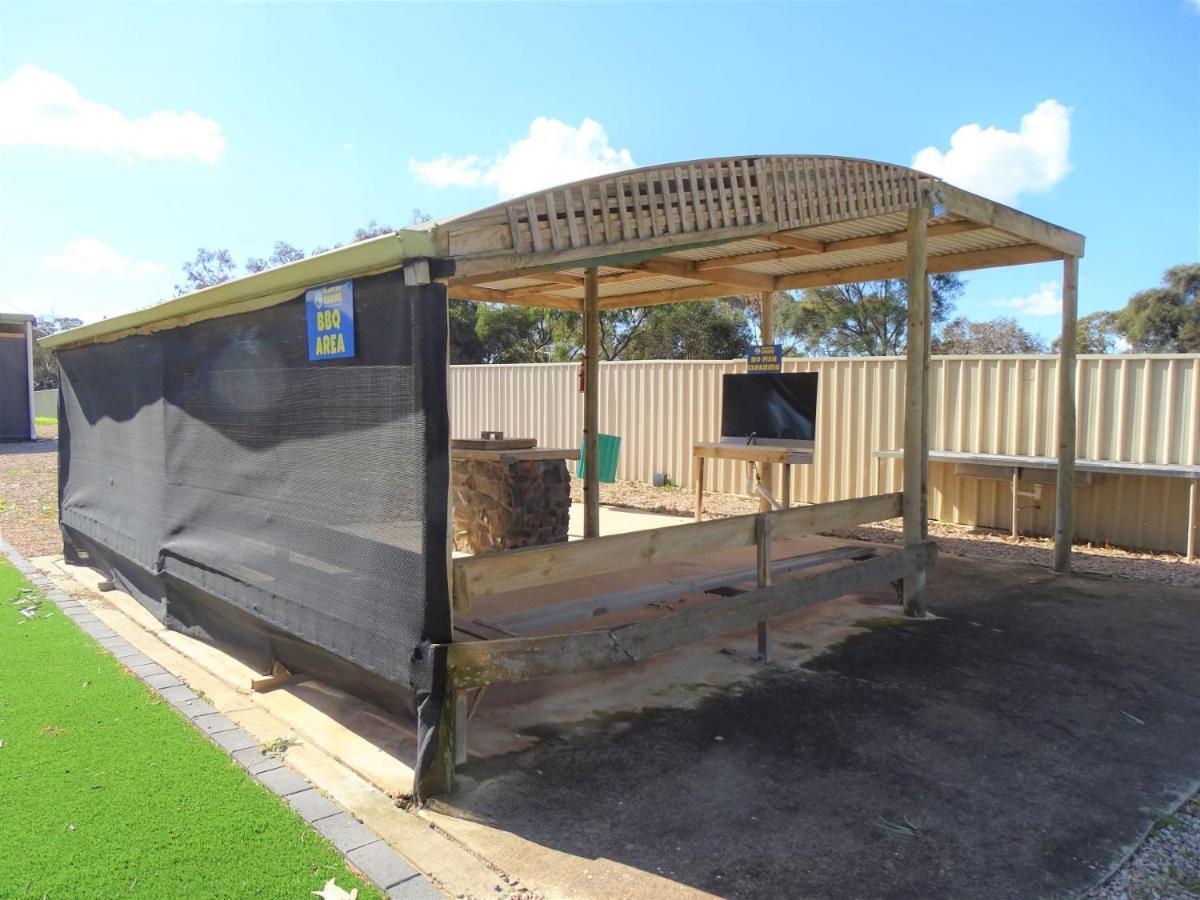 Moonta Bay Cabins Port Moonta Exterior photo